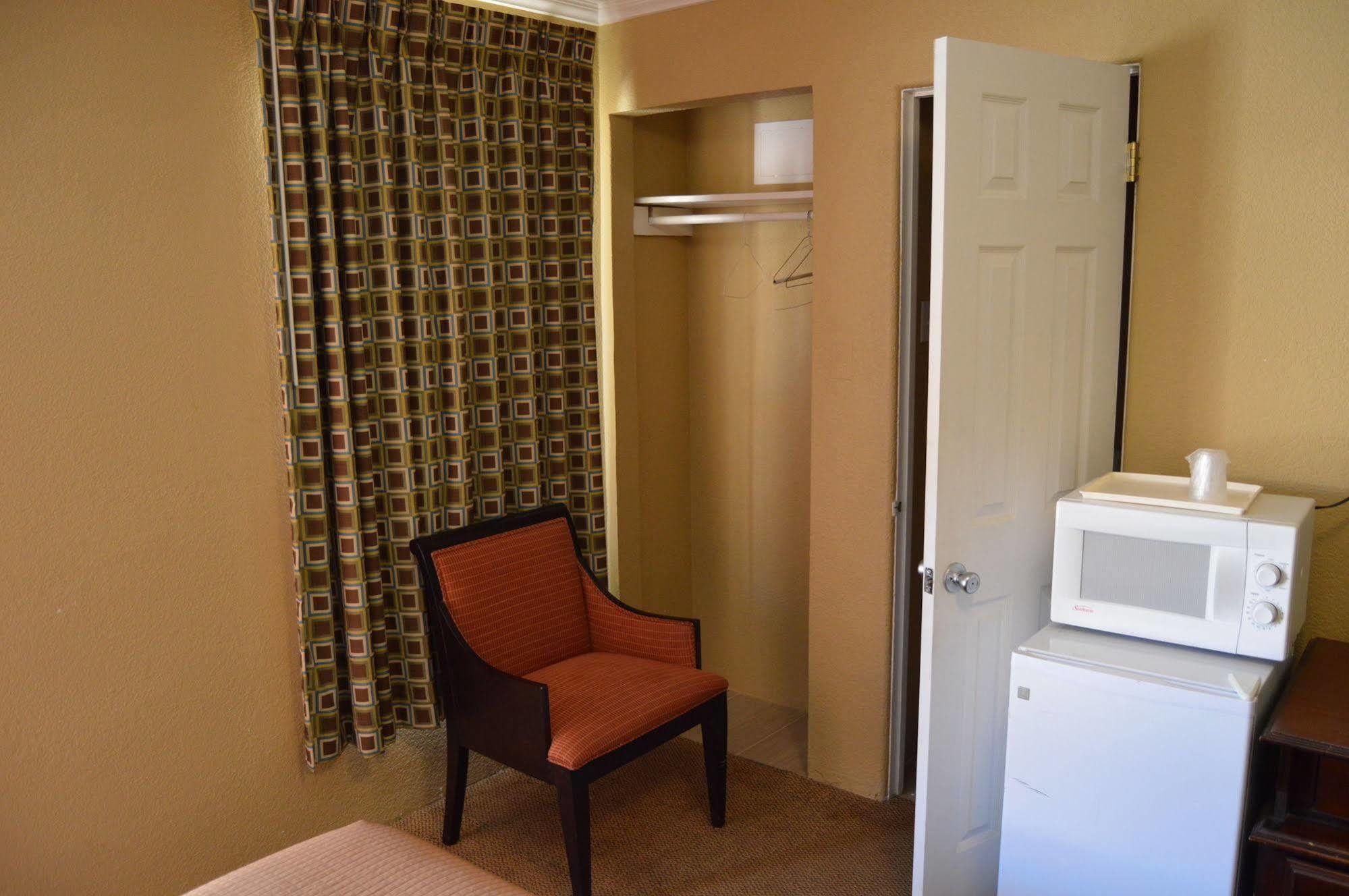 Travel Motel