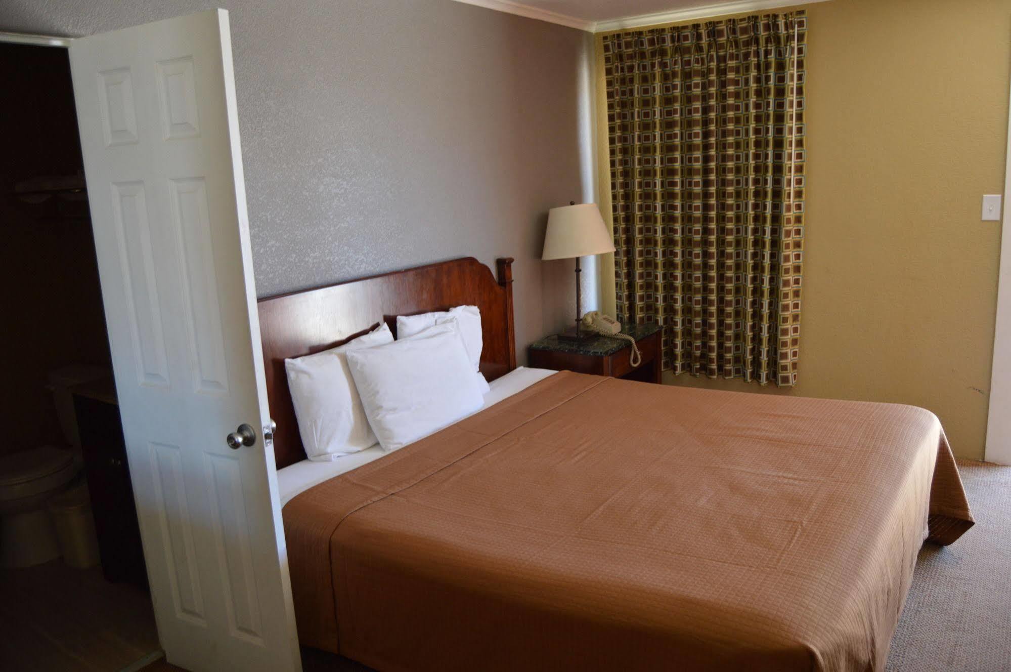 Motel Travel